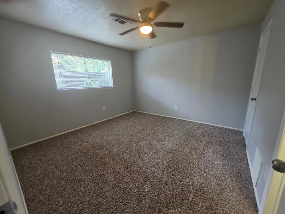 508 Avondale Lane Friendswood, TX 77546