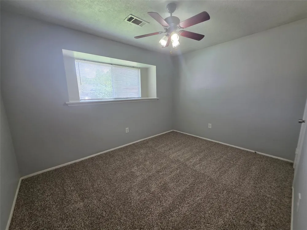 508 Avondale Lane Friendswood, TX 77546