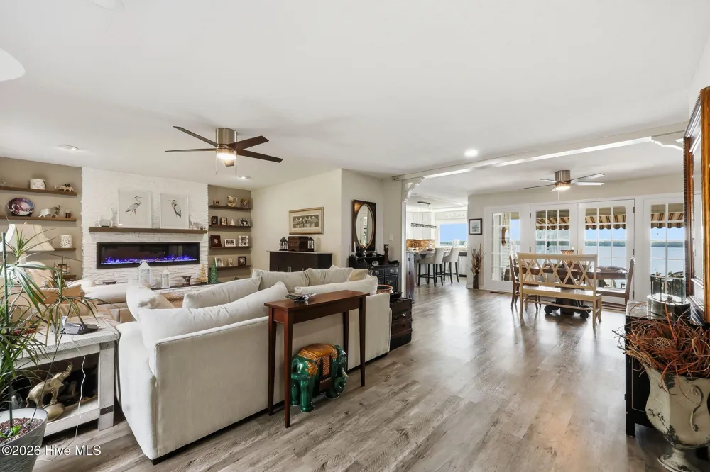 122 Line Boat Lane Swansboro, NC 28584