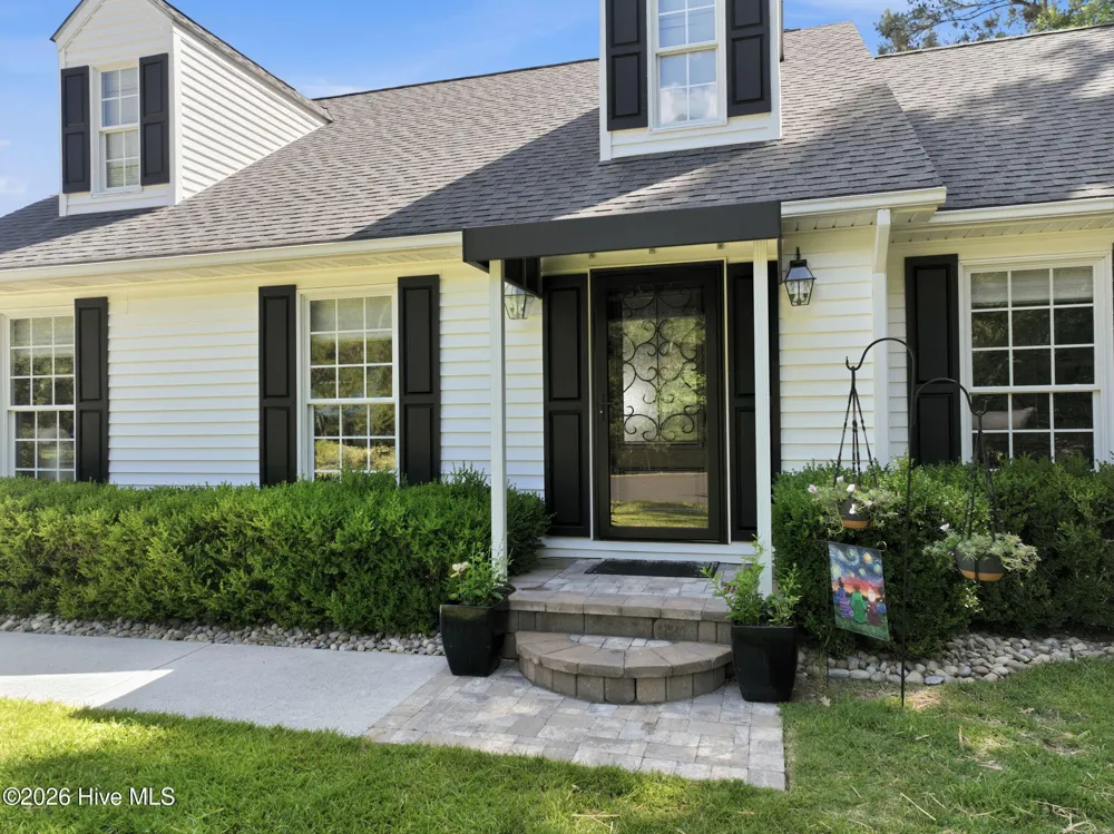 122 Line Boat Lane Swansboro, NC 28584