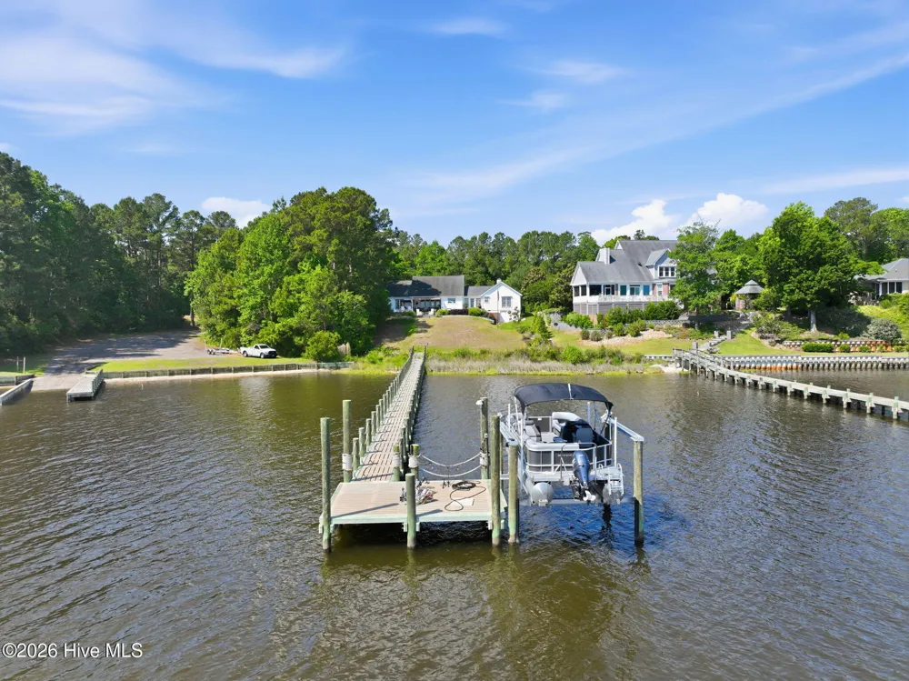 122 Line Boat Lane Swansboro, NC 28584