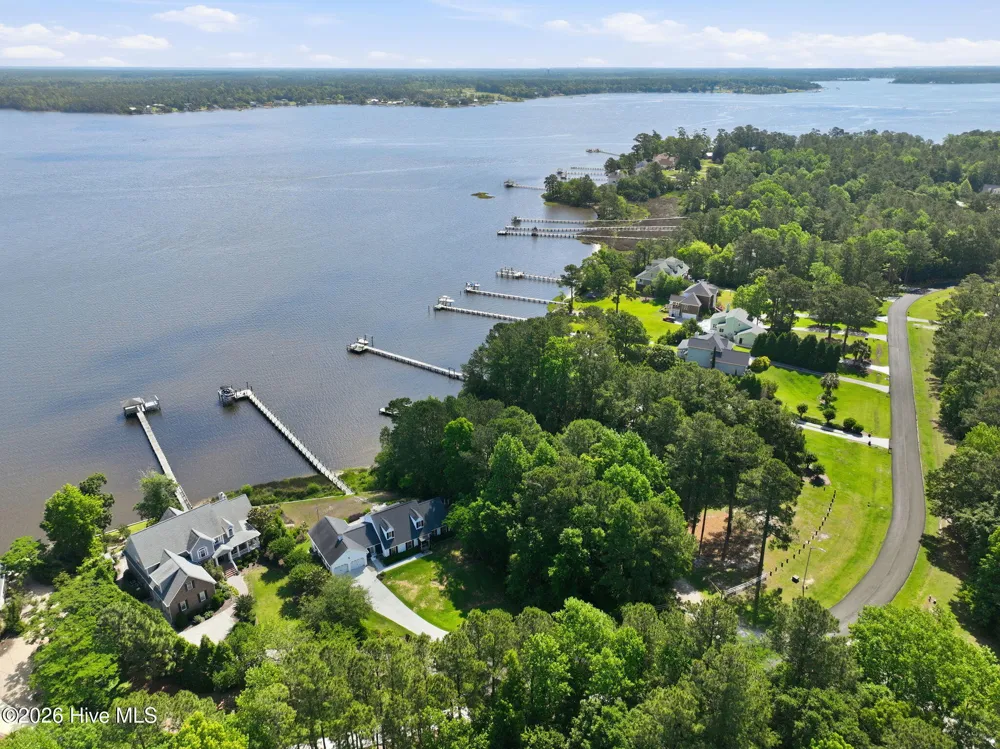 122 Line Boat Lane Swansboro, NC 28584