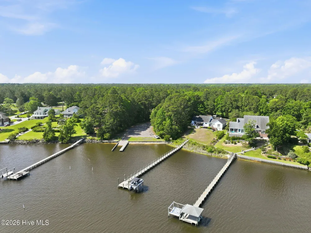 122 Line Boat Lane Swansboro, NC 28584