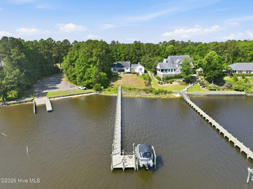 122 Line Boat Lane Swansboro, NC 28584