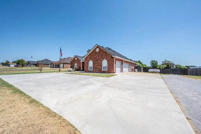 2902 Provence Ardmore, OK 73401
