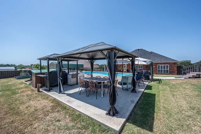 2902 Provence Ardmore, OK 73401