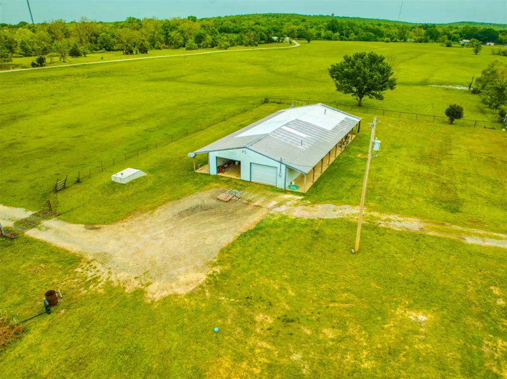19490 Hwy 113 Canadian, OK 74425