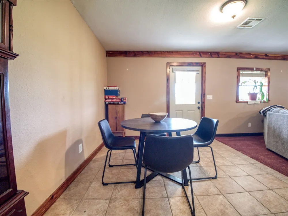 19490 Hwy 113 Canadian, OK 74425