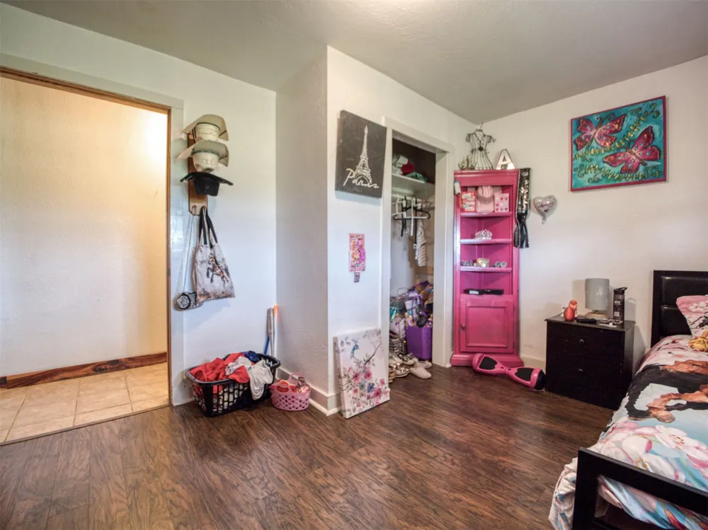 19490 Hwy 113 Canadian, OK 74425