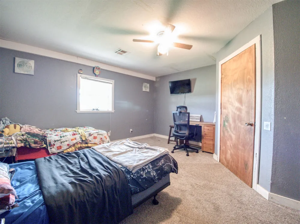 19490 Hwy 113 Canadian, OK 74425
