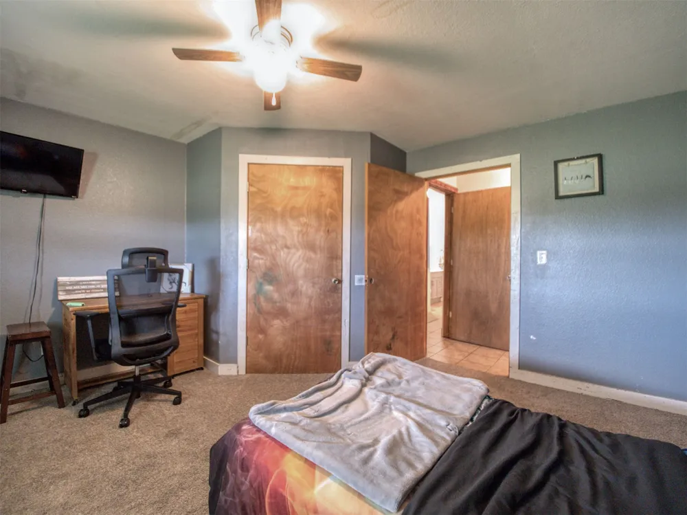 19490 Hwy 113 Canadian, OK 74425