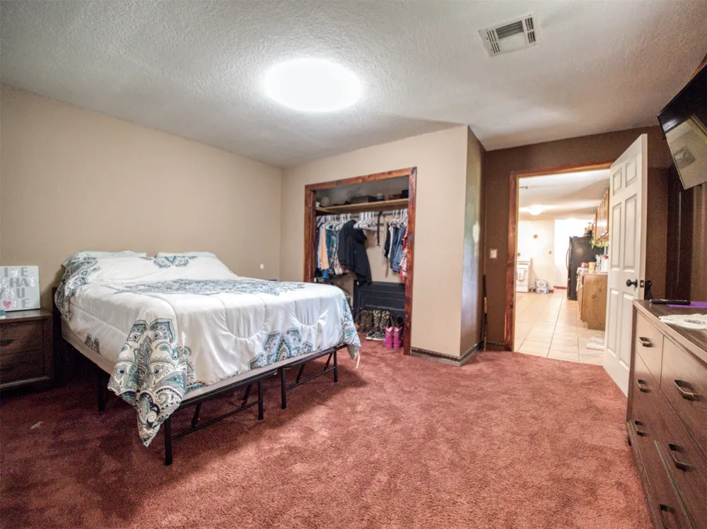 19490 Hwy 113 Canadian, OK 74425