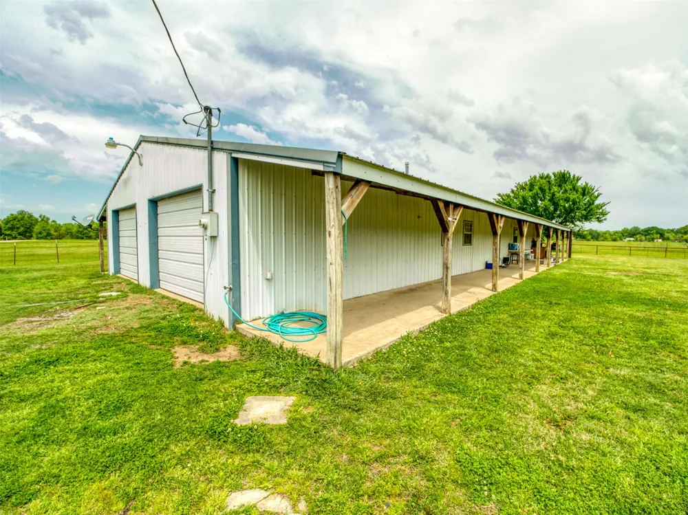19490 Hwy 113 Canadian, OK 74425
