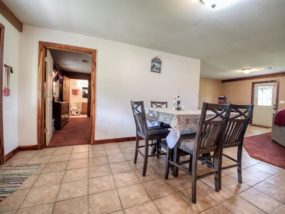 19490 Hwy 113 Canadian, OK 74425
