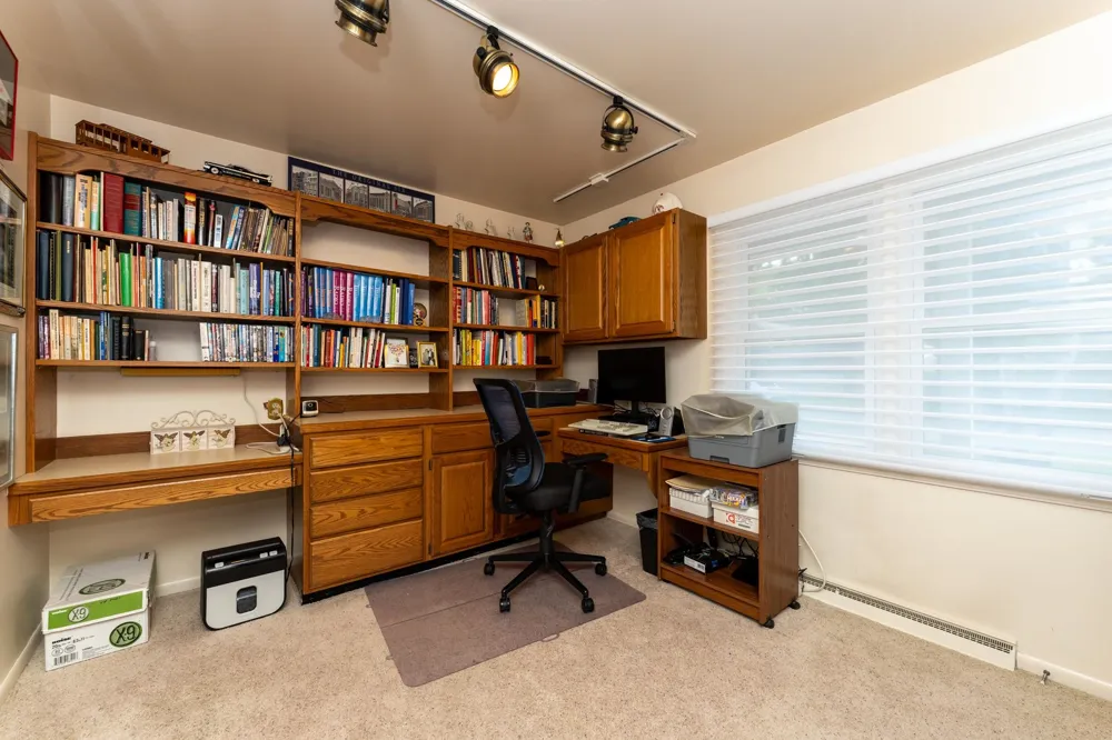 613 Kane Street Mt Pleasant City, MI 48858