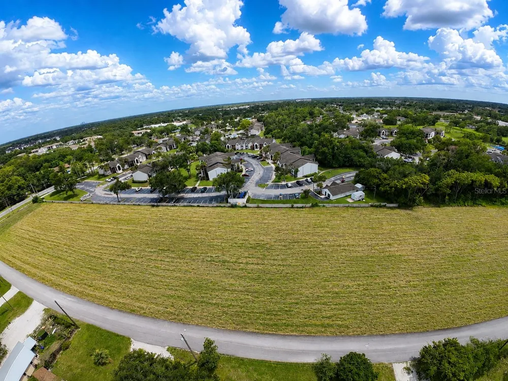 8010 CAROLINA LANE Orlando, FL 32825