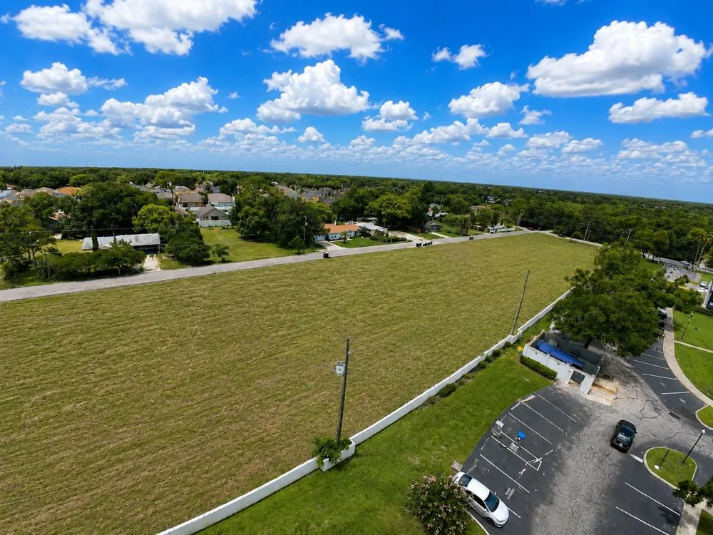 8010 CAROLINA LANE Orlando, FL 32825
