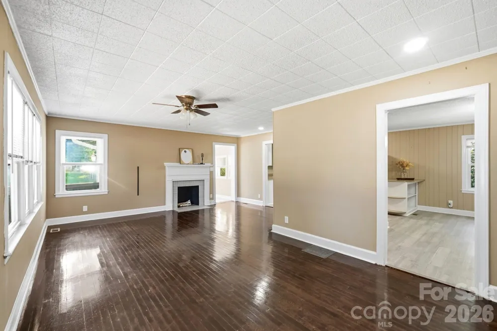 317 E 4th Avenue Gastonia, NC 28054