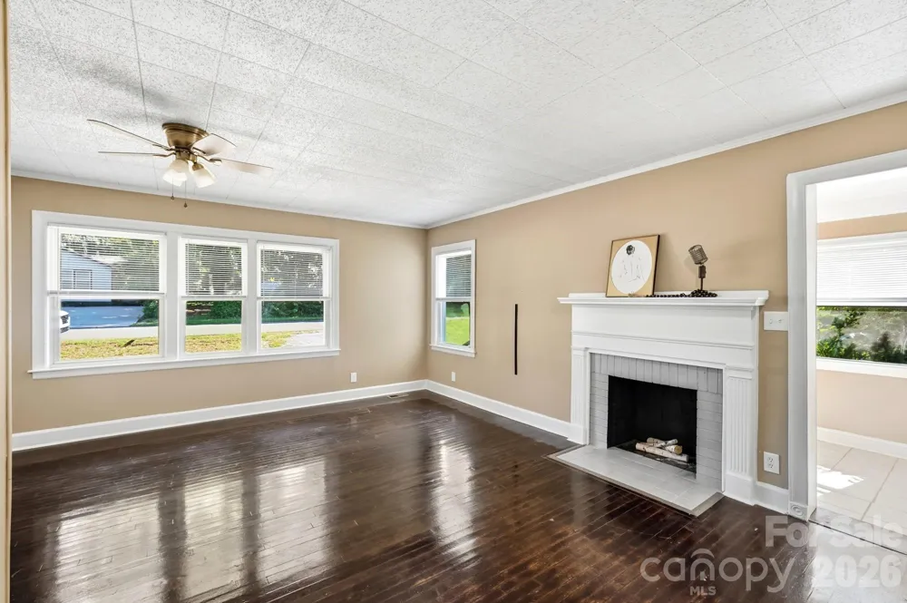 317 E 4th Avenue Gastonia, NC 28054