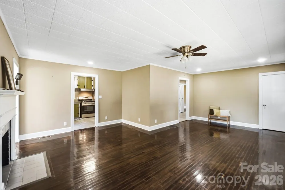 317 E 4th Avenue Gastonia, NC 28054