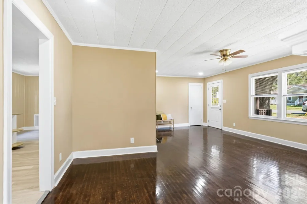 317 E 4th Avenue Gastonia, NC 28054