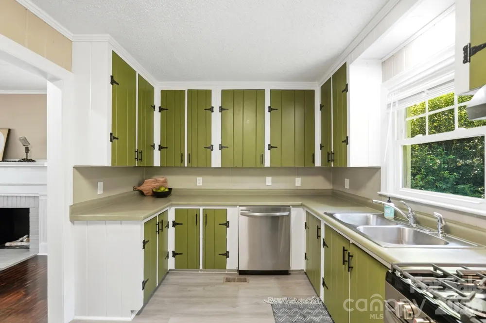 317 E 4th Avenue Gastonia, NC 28054