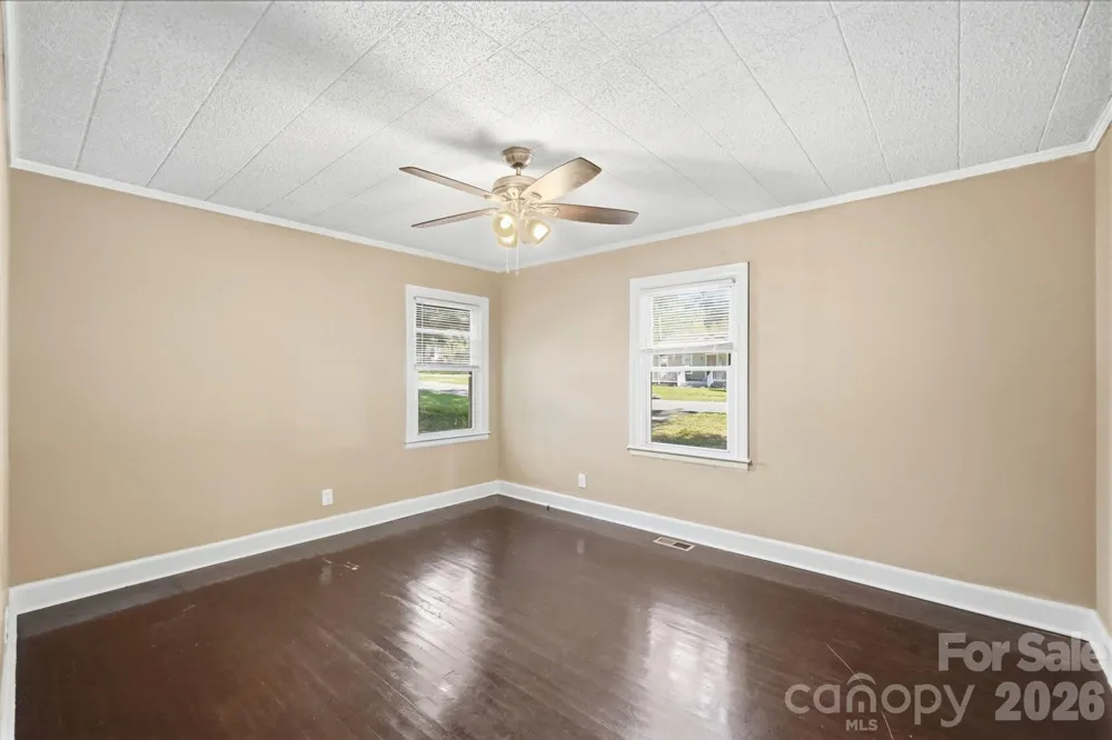 317 E 4th Avenue Gastonia, NC 28054