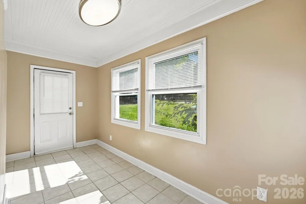317 E 4th Avenue Gastonia, NC 28054