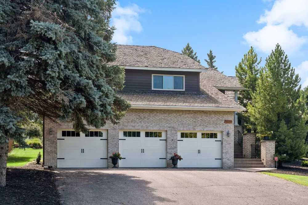 9629 Bennett Place Eden Prairie, MN 55347