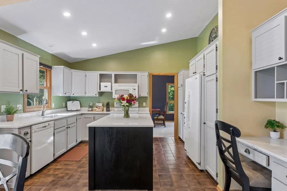9629 Bennett Place Eden Prairie, MN 55347