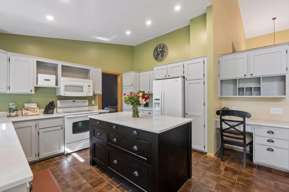 9629 Bennett Place Eden Prairie, MN 55347
