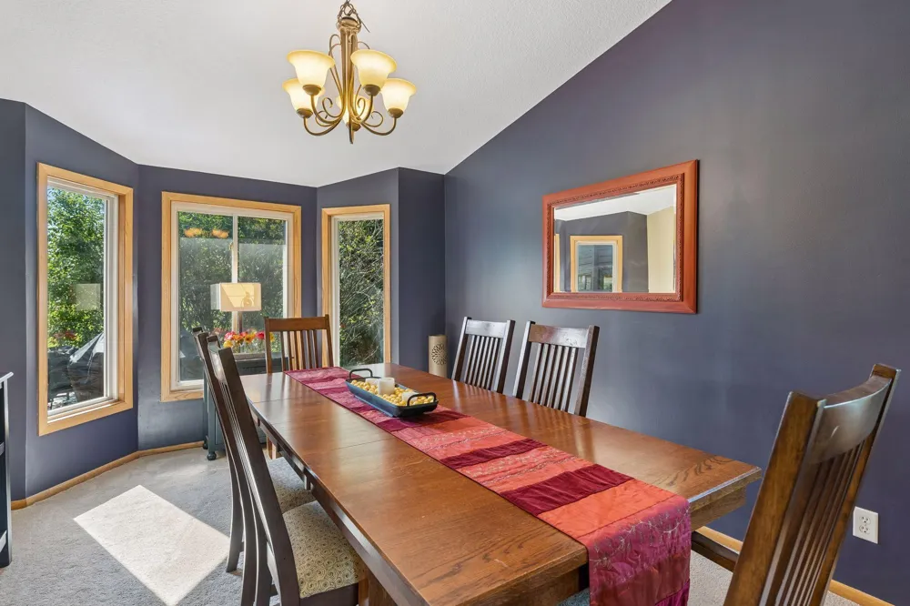 9629 Bennett Place Eden Prairie, MN 55347