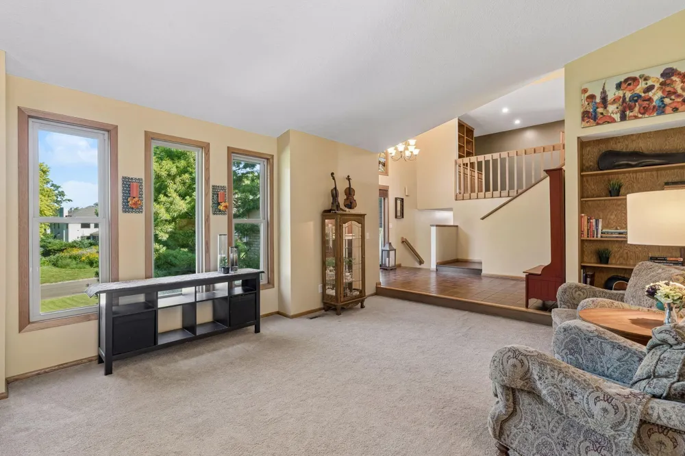 9629 Bennett Place Eden Prairie, MN 55347
