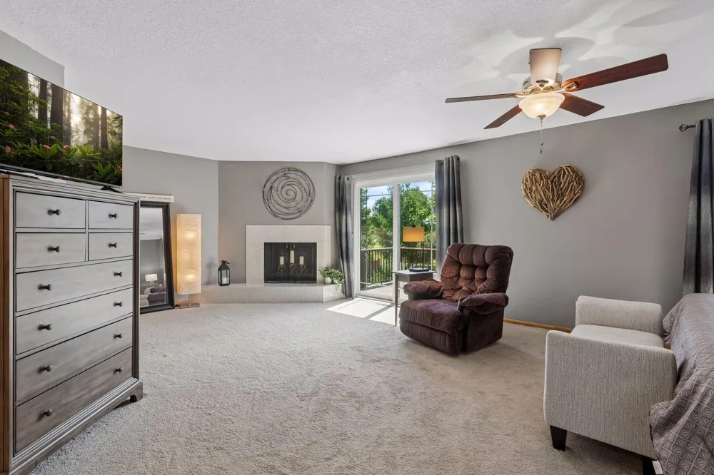 9629 Bennett Place Eden Prairie, MN 55347
