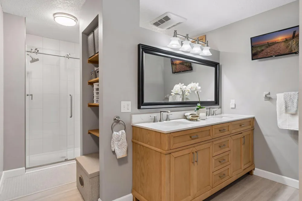 9629 Bennett Place Eden Prairie, MN 55347