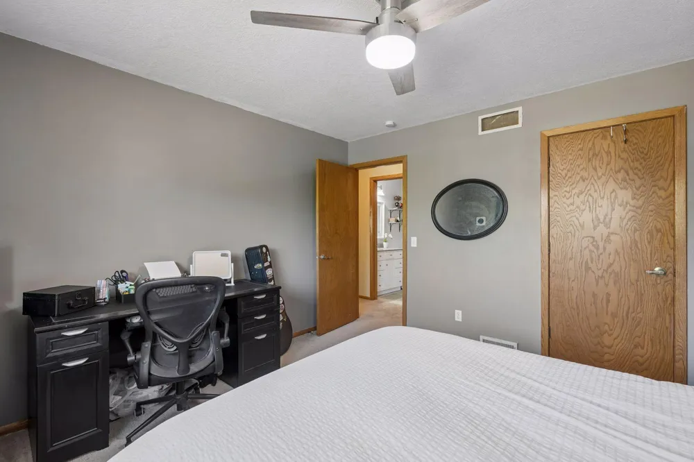 9629 Bennett Place Eden Prairie, MN 55347