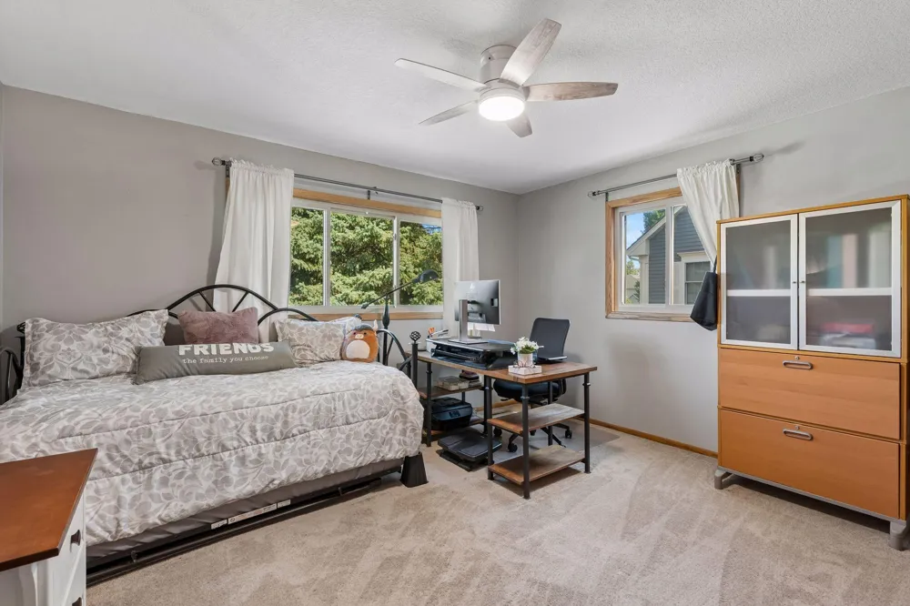 9629 Bennett Place Eden Prairie, MN 55347