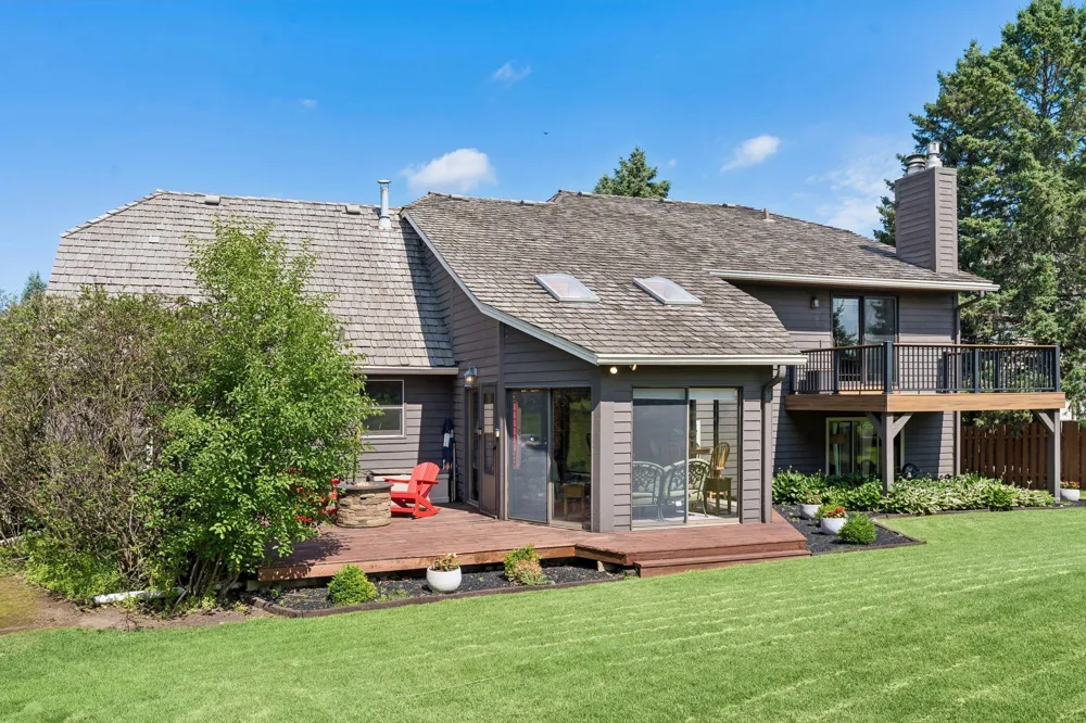 9629 Bennett Place Eden Prairie, MN 55347