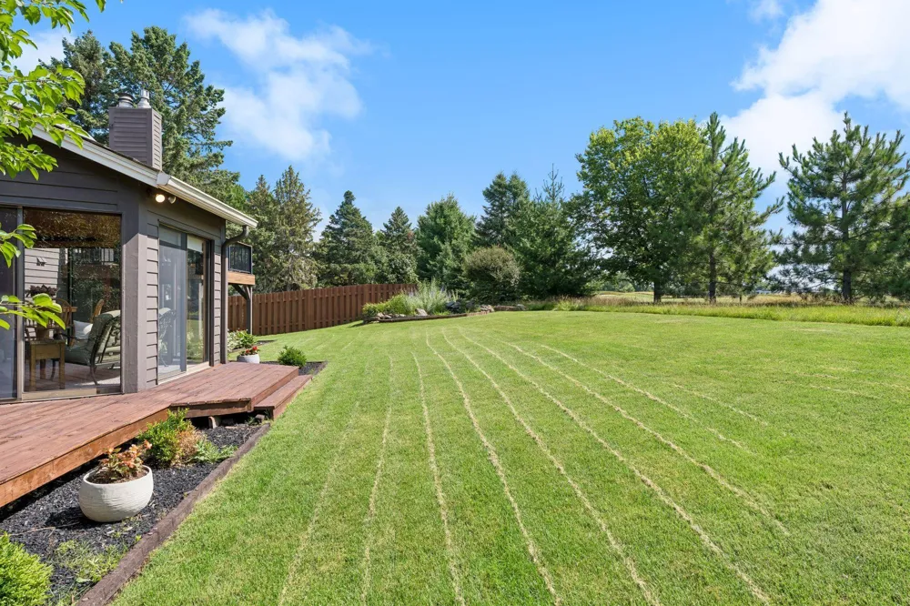 9629 Bennett Place Eden Prairie, MN 55347