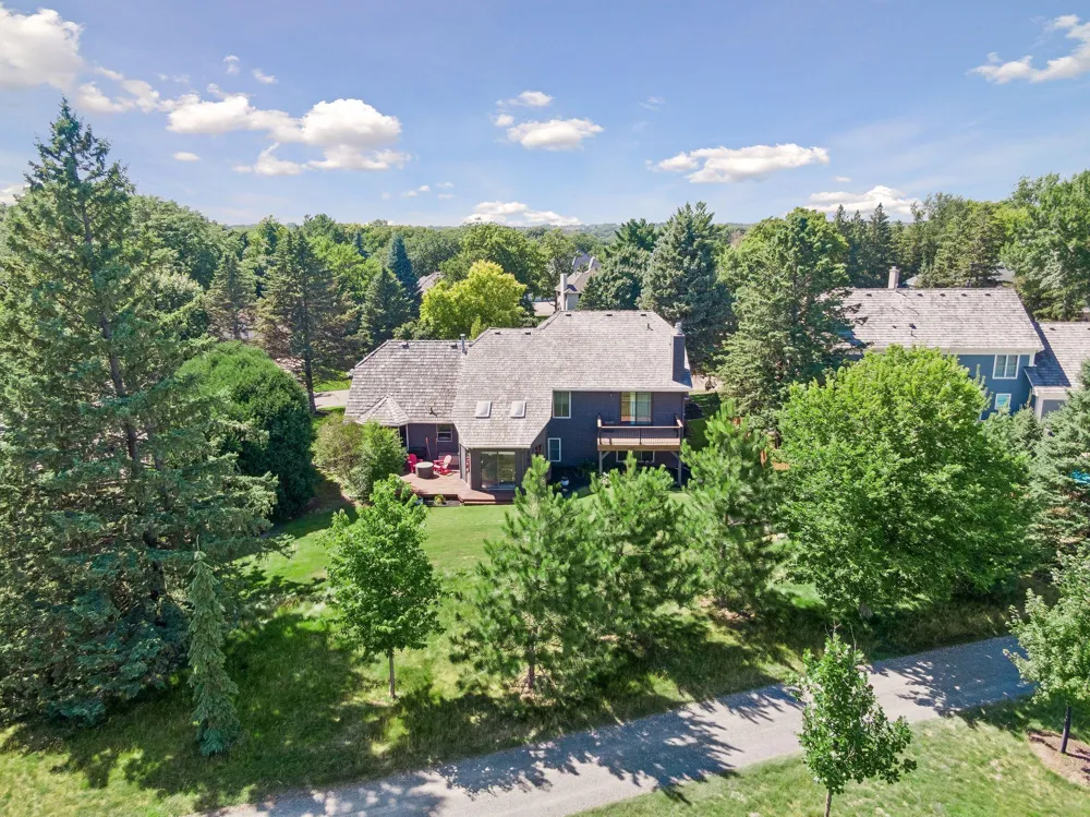 9629 Bennett Place Eden Prairie, MN 55347
