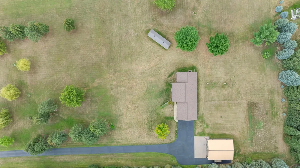 671 Kinney Road Hudson, WI 54016