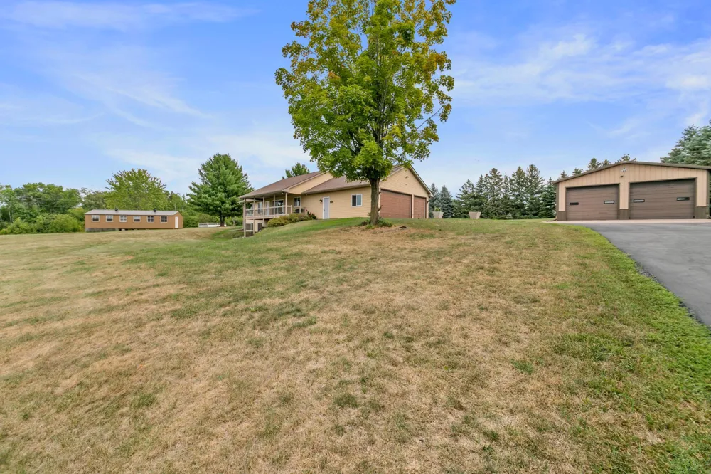 671 Kinney Road Hudson, WI 54016