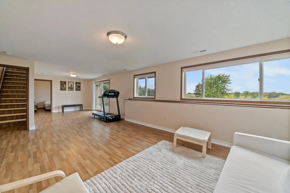 671 Kinney Road Hudson, WI 54016