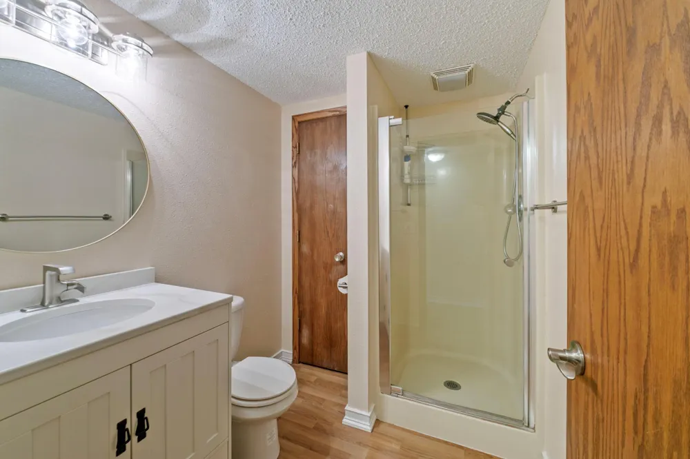 671 Kinney Road Hudson, WI 54016