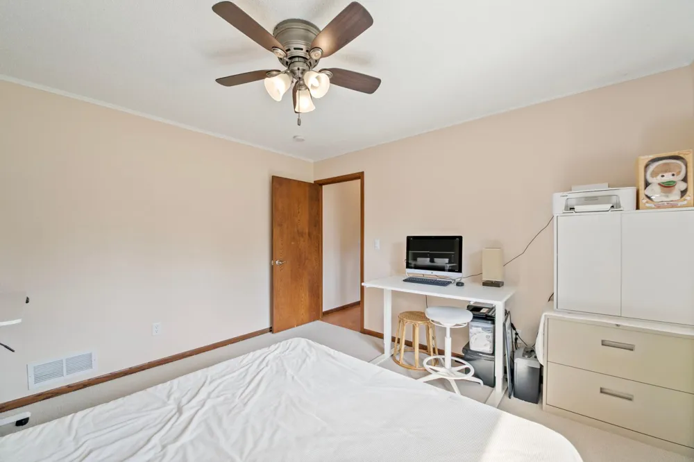 671 Kinney Road Hudson, WI 54016