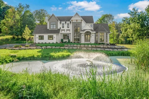 285 North Shore Drive