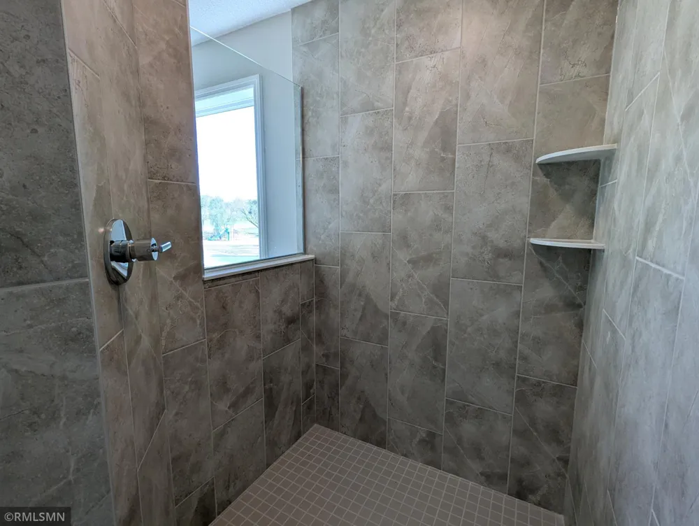 1670 Meadows Drive NE East Bethel, MN 55011