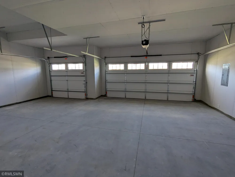 1670 Meadows Drive NE East Bethel, MN 55011