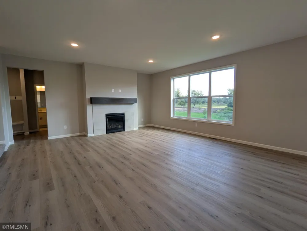 1670 Meadows Drive NE East Bethel, MN 55011