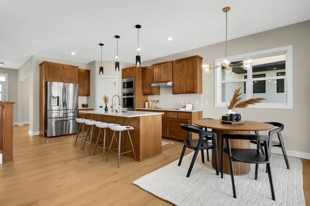 2164 Eustis Roseville, MN 55113